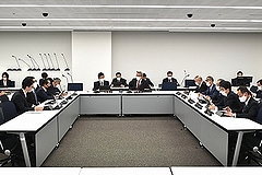 「第10回議会活性化特別委員会の様子」の画像