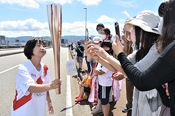 「約3.5kmを17人と2団体で繋ぎました」の画像3