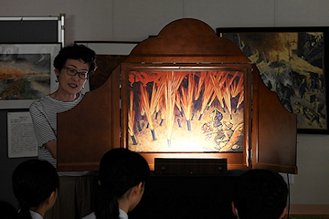 「紙芝居「みちこのいのち」も上演」の画像